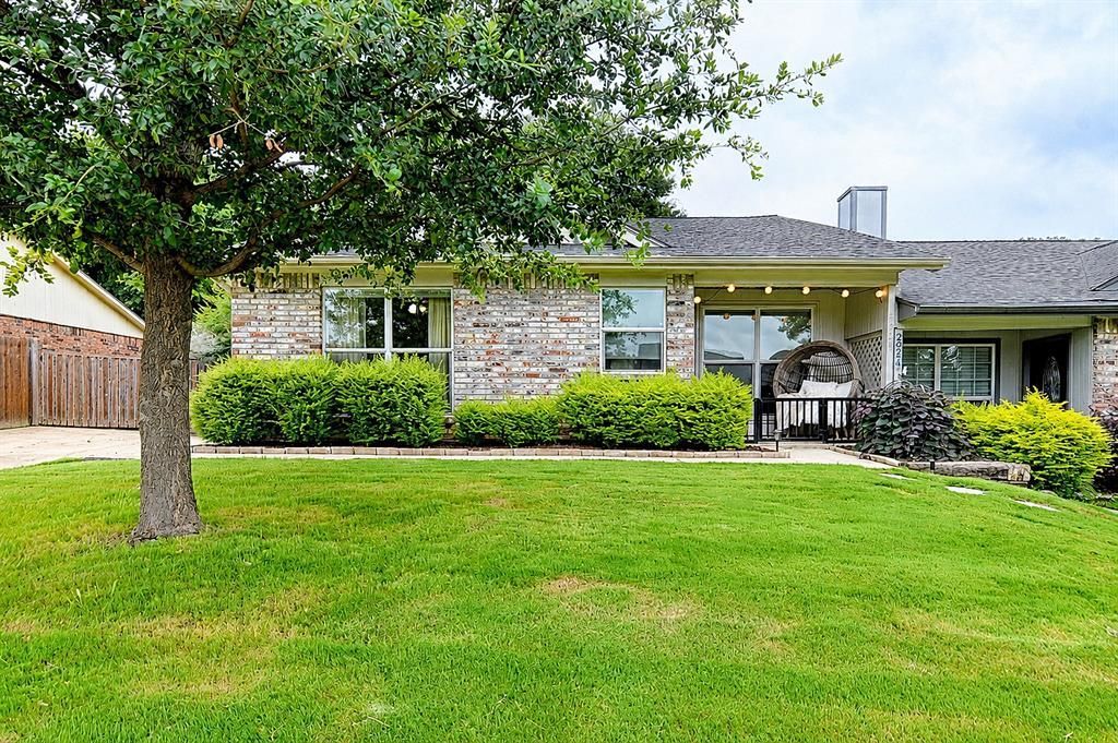 2926 Kathleen Lane, Euless, TX 76039 Main Photo