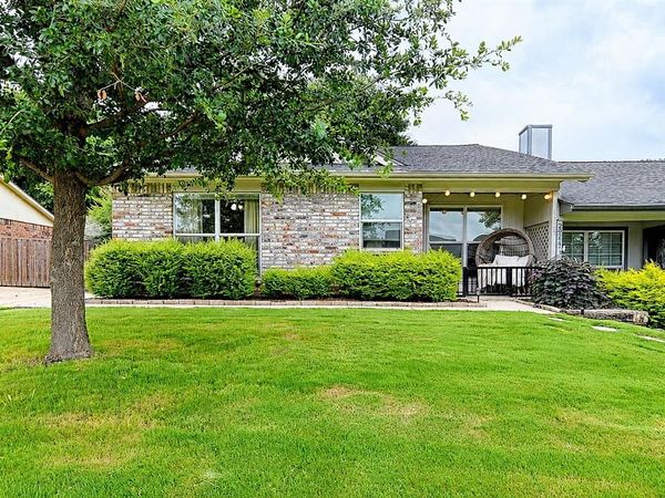 2926 Kathleen Lane, Euless, TX 76039