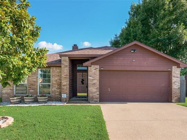 103 Comfort Court, Waxahachie, TX 75165