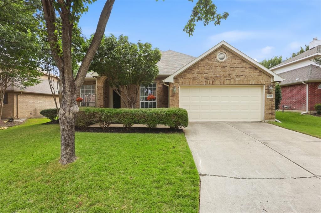 12117 Shadybrook Drive, Fort Worth, TX 76244 Main Photo