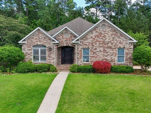 30 Signal Hill Circle , Tuscaloosa, AL 35406