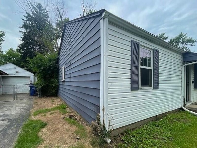 1091 S Hampton Road , Columbus, OH 43227 Photo 3