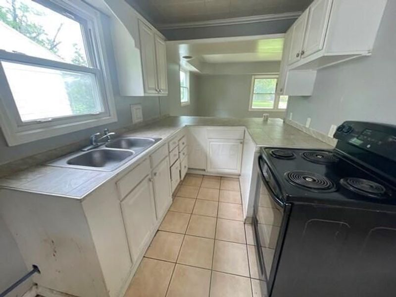 1091 S Hampton Road , Columbus, OH 43227 Photo 7
