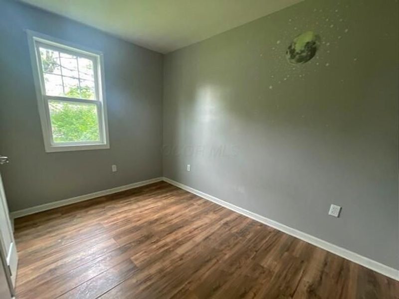1091 S Hampton Road , Columbus, OH 43227 Photo 9
