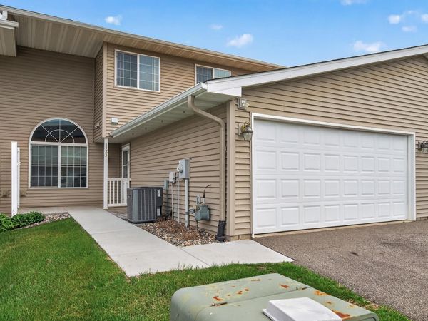 1123 Ridgestone Place , Buffalo, MN 55313