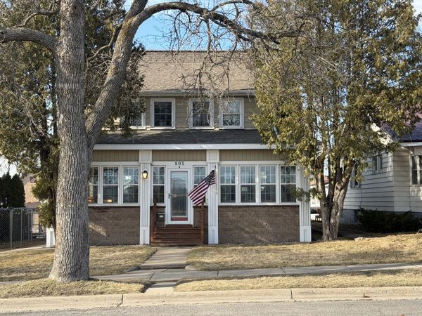 805 Harrison Street , Eveleth, MN 55734
