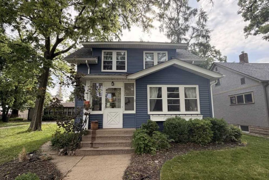 4913 28th Avenue S, Minneapolis, MN 55417 Main Photo