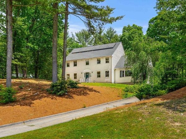 18 Equestrian Dr, North Andover, MA 01845