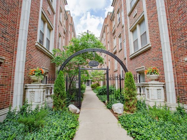 5402 N Kenmore Avenue , Unit 1W, Chicago, IL 60640