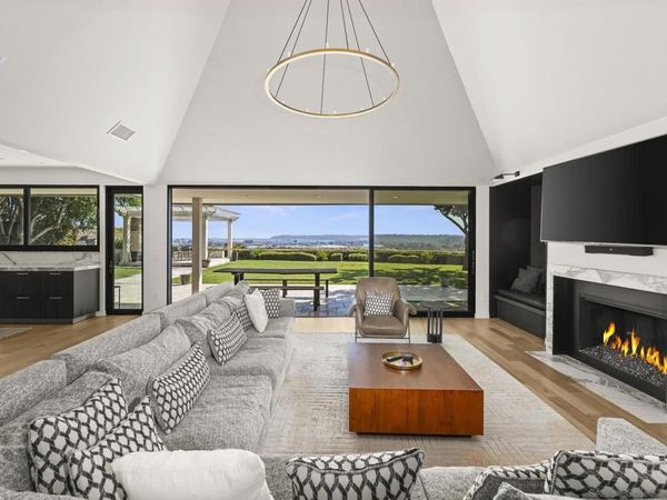 2323 San Juan Rd, San Diego, CA 92103