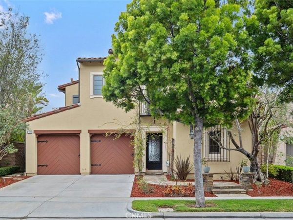 25 Tall Hedge, Irvine, CA 92603