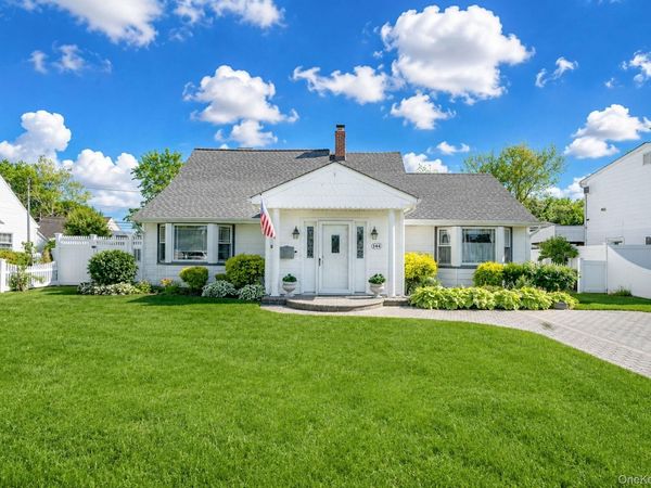 144 Blue Spruce Road , Levittown, NY 11756