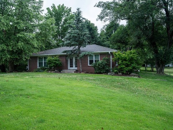 2513 E St Rd 61, Vincennes, IN 47591