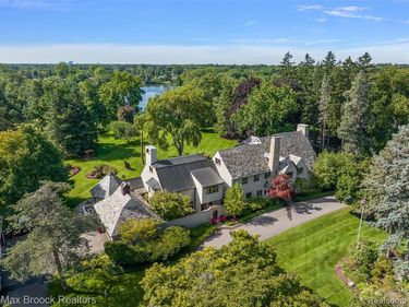 65 Lone Pine Road , Bloomfield Hills, MI 48304