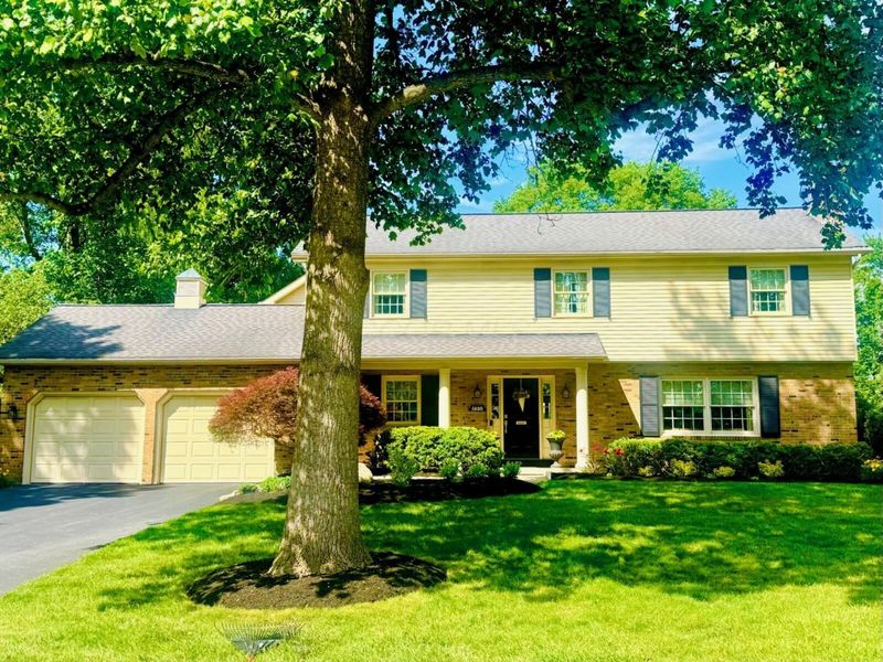1990 Upper Chelsea Road, Upper Arlington, OH 43221 Photo 1