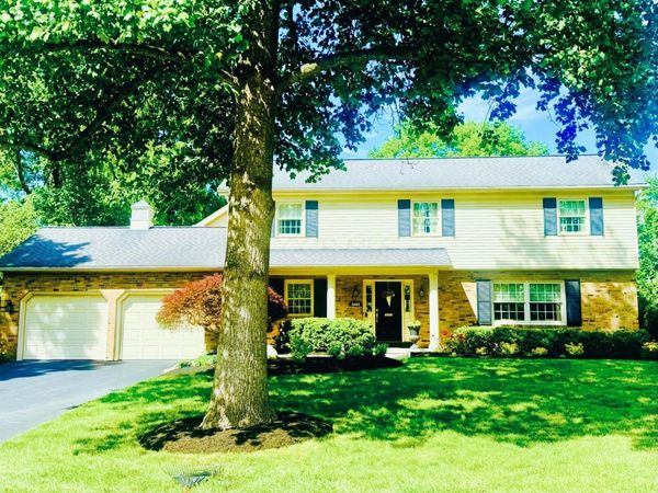 1990 Upper Chelsea Road, Upper Arlington, OH 43221