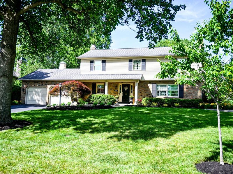 1990 Upper Chelsea Road, Upper Arlington, OH 43221 Photo 2