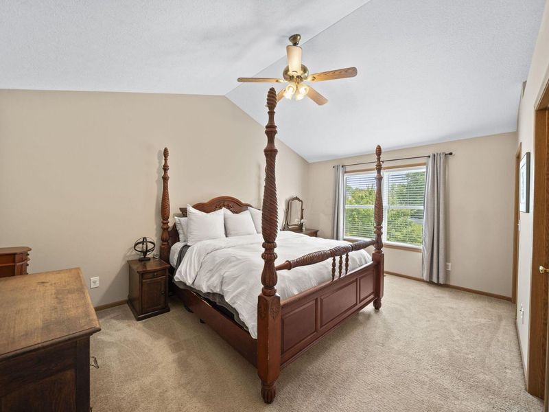 1092 Oxford Drive N, Pataskala, OH 43062 Photo 12