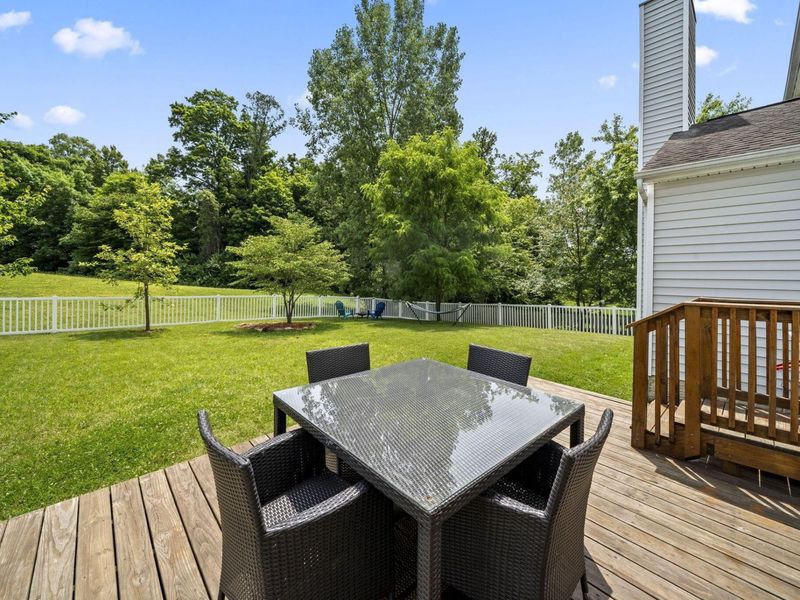 1092 Oxford Drive N, Pataskala, OH 43062 Photo 24