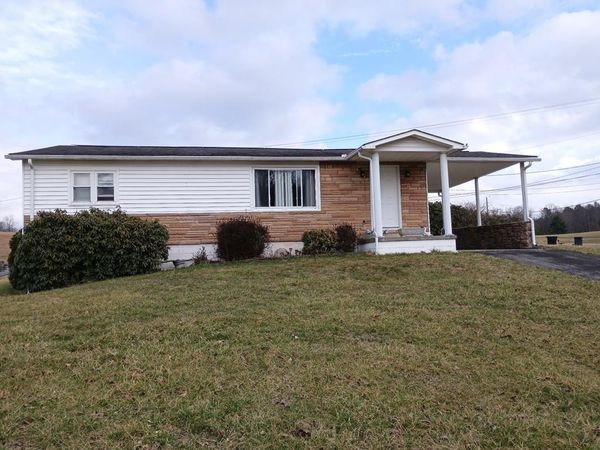 447 Stonewall Road, BECKLEY, WV 25801