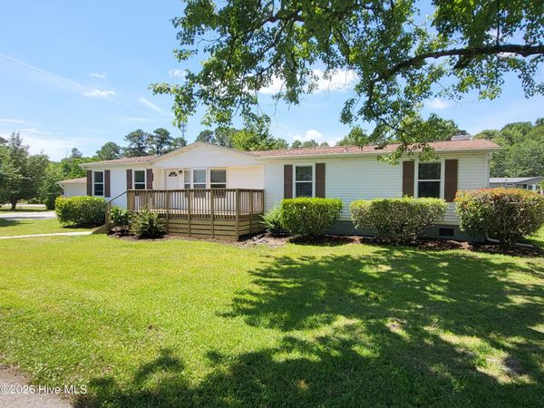 101 Plank Court, Hampstead, NC 28443
