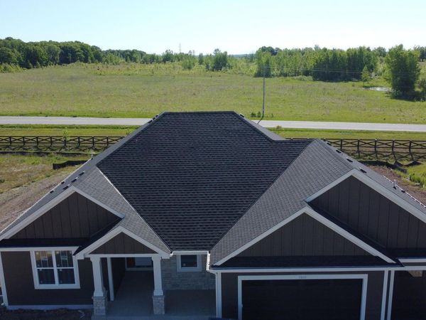 9800 N Migratory Ct, Mequon, WI 53097