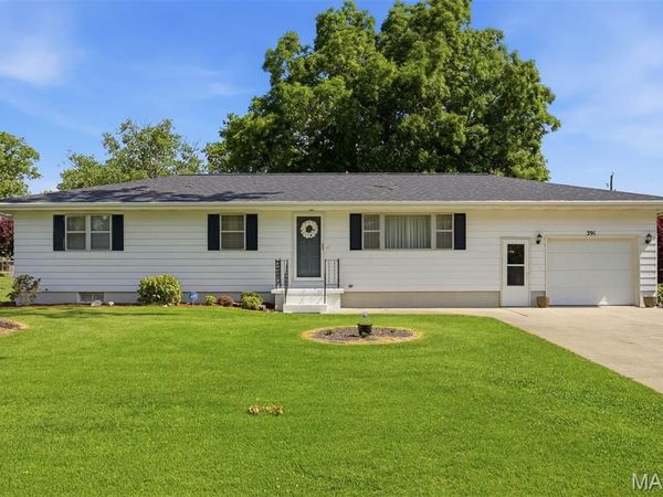 391 E Wilson Street , Beckemeyer, IL 62219