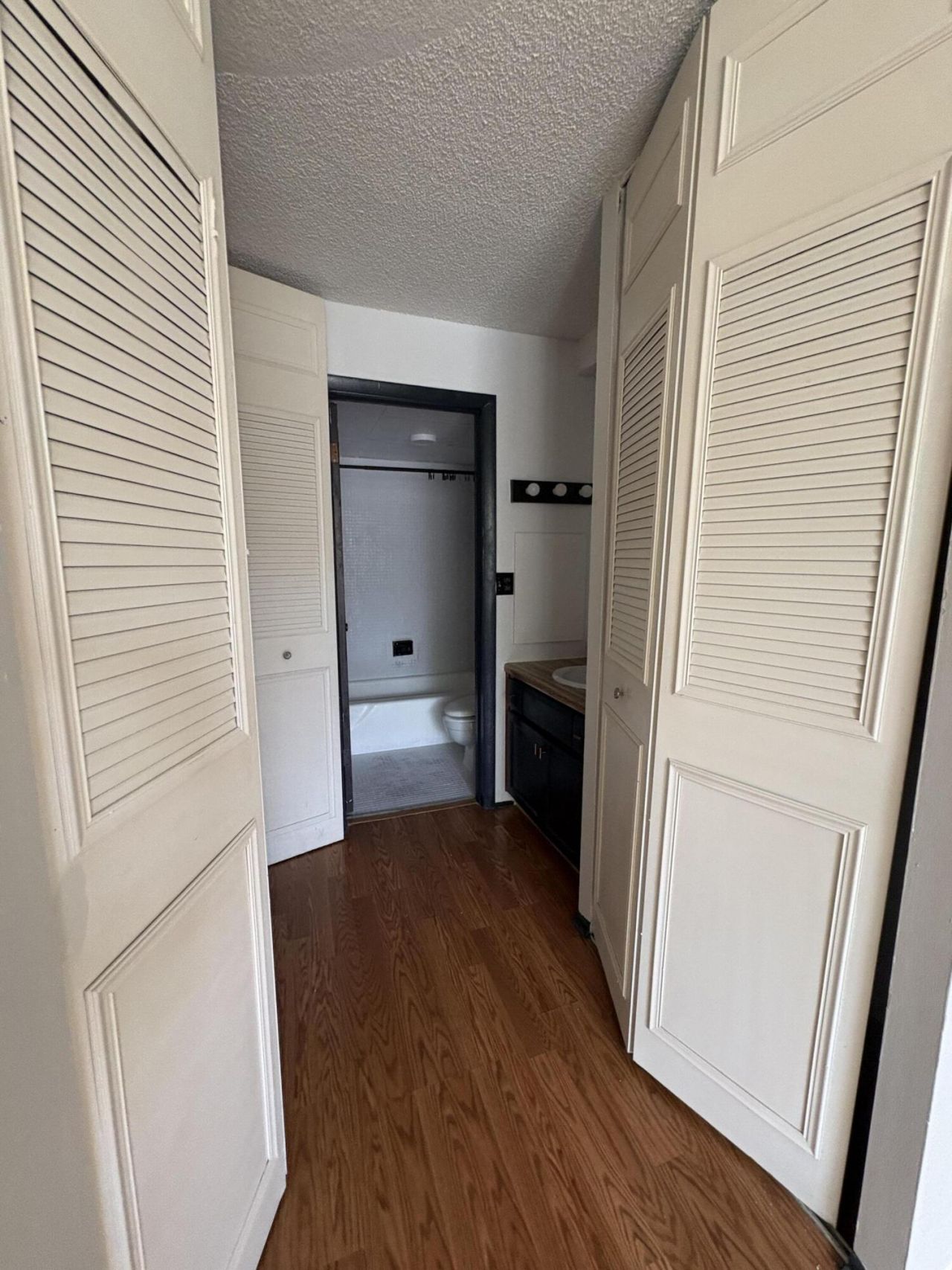 3660 Inverrary Drive, Unit 1b, Lauderhill, FL 33319 Photo