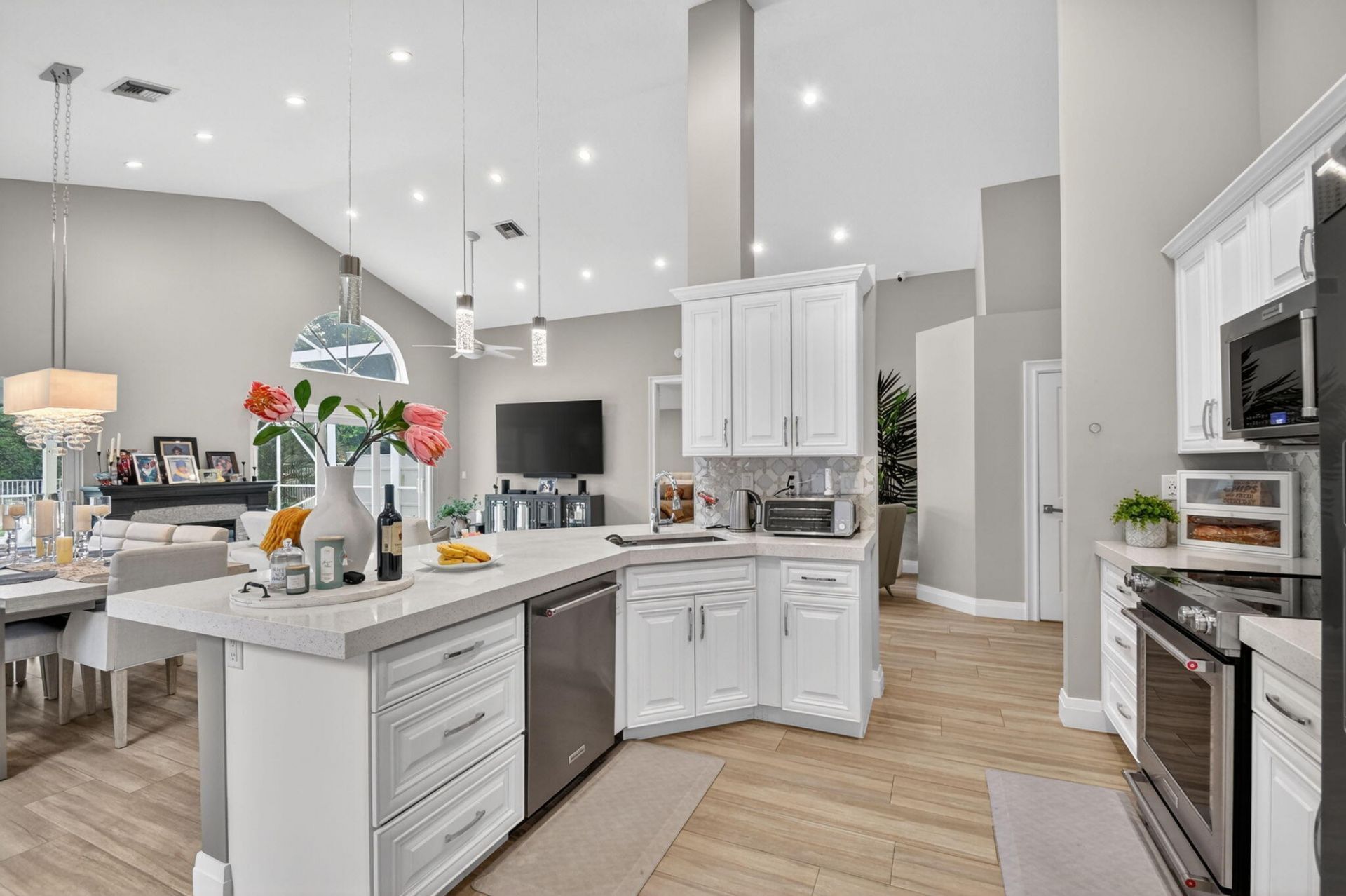 7070 Charleston Point Drive, Lake Worth, FL 33467 Photo