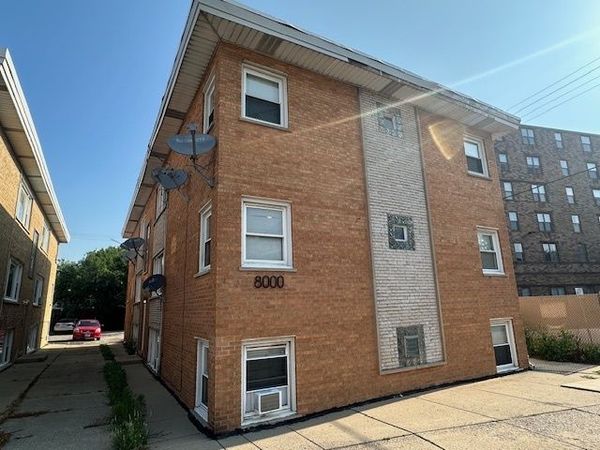 8000 Grand Avenue , Unit 2N, River Grove, IL 60171