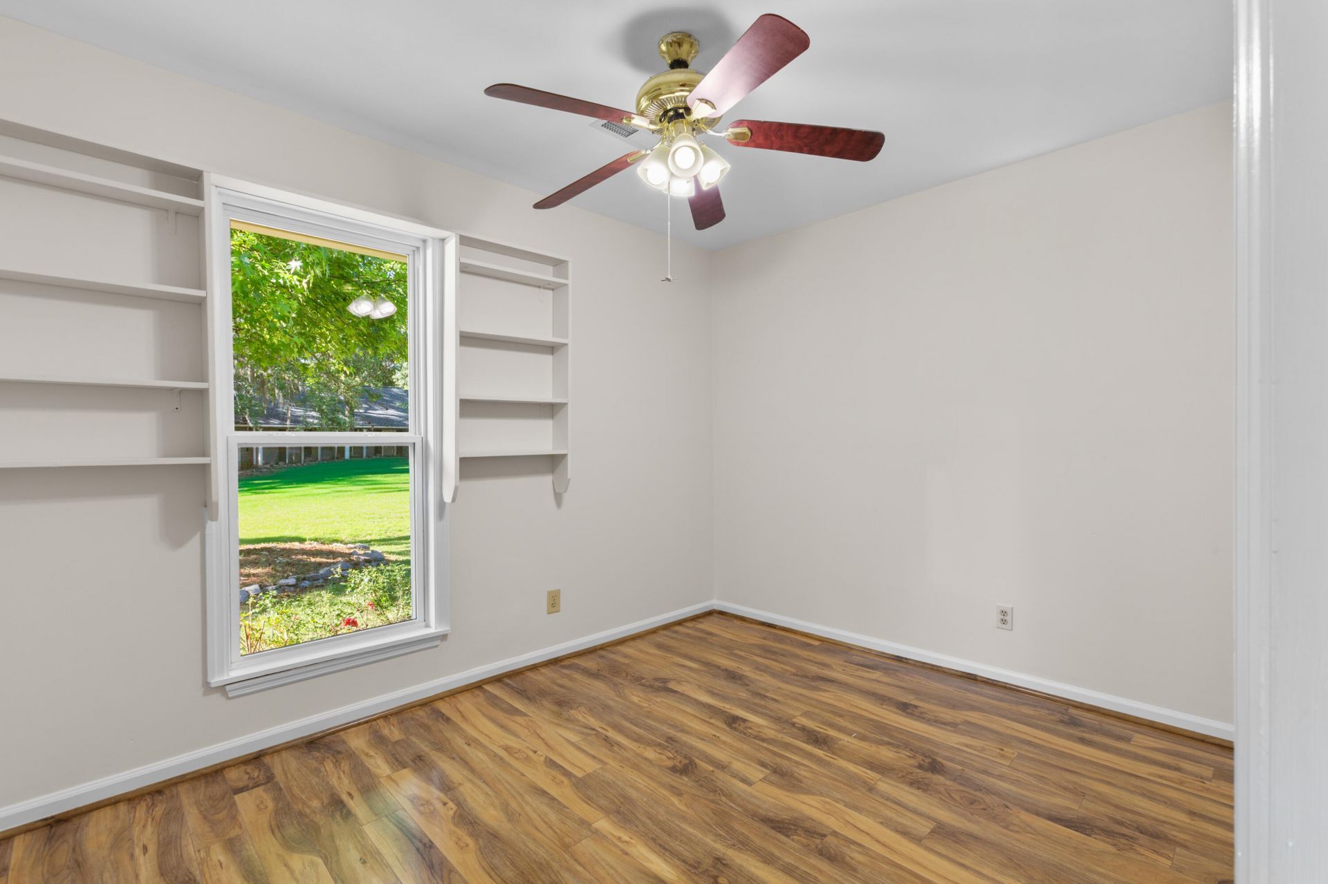 29 Hillcreek Boulevard Photo 15