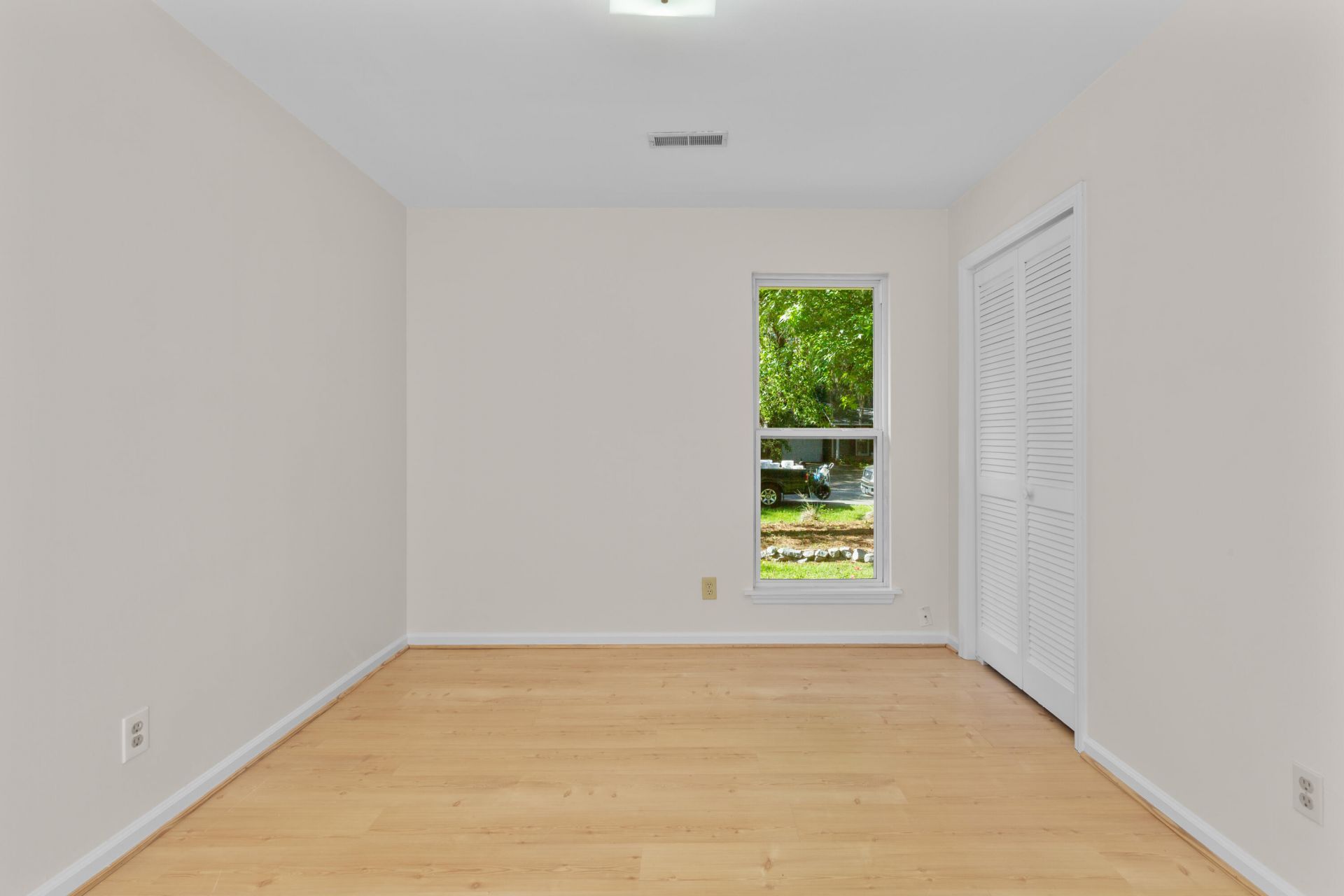 29 Hillcreek Boulevard Photo 24