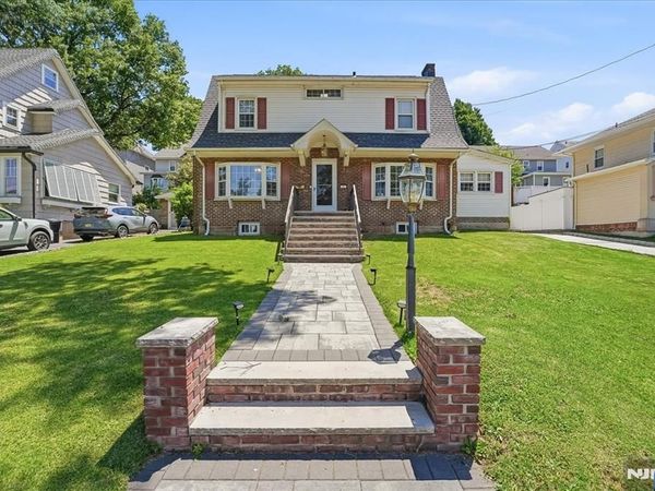 34 Livingston Avenue, KEARNY, NJ 07032