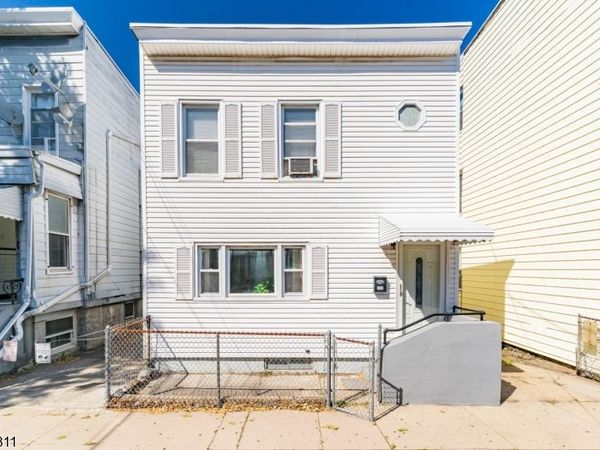 164 Hopkins Ave, Jersey, NJ 07306