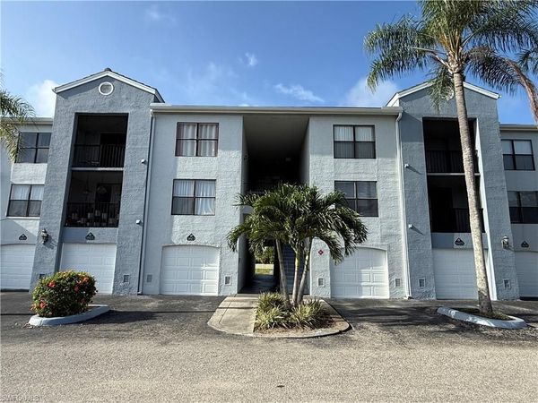 13615 Eagle Ridge DR , Unit 1625, FORT MYERS, FL 33912