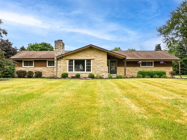 3370 N 129th STREET, Brookfield, WI 53005