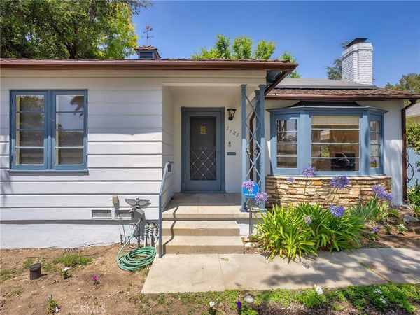 1727 N Hill Avenue, Pasadena, CA 91104