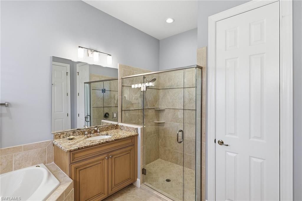 8793 Mustang Island Cir, Naples, FL 34113 Photo