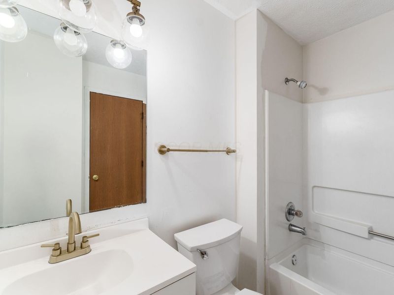 1564 Hansen Avenue, Columbus, OH 43224 Photo 17