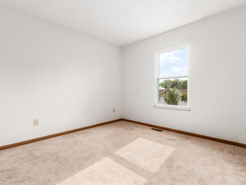 1564 Hansen Avenue, Columbus, OH 43224 Photo 21