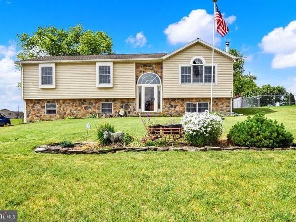 1228 CANDICE LANE, CHAMBERSBURG, PA 17201