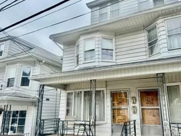 222 S SCHUYLKILL AVENUE , SHENANDOAH, PA 17976