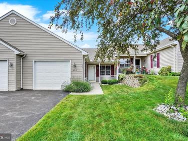 202 EQUINE COVE, RED LION, PA 17356