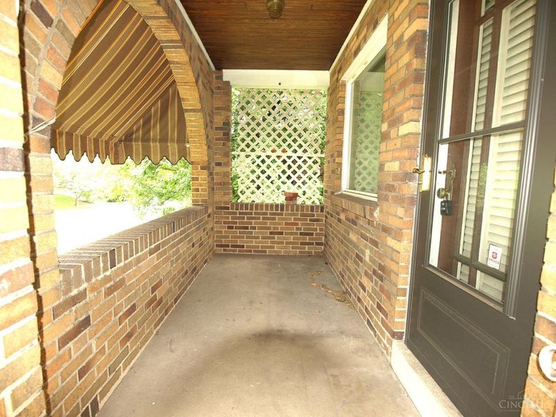 1646 Quebec Road, Cincinnati, OH 45205 Photo 3
