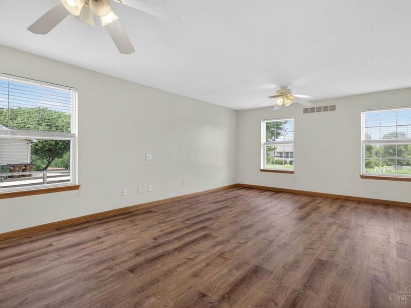 6911 Beagle Drive, Fairfield Twp, OH 45011 Photo 12