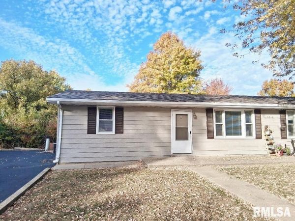 5812 W FARMINGTON Road, Unit A, Peoria, IL 61604