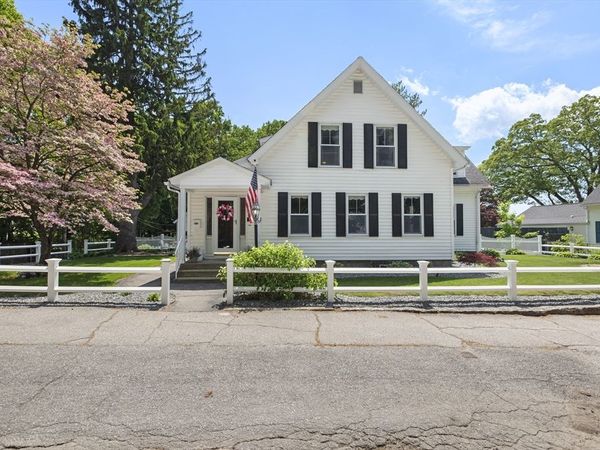 68 High Street, Northbridge, MA 01588