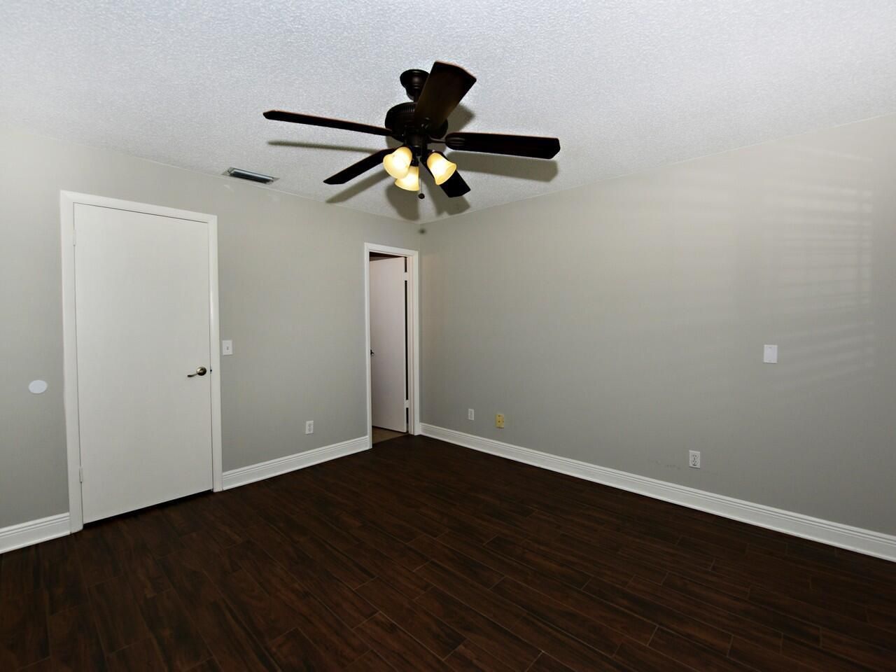 598 NE Maranta Terrado, Jensen Beach, FL 34957 Photo