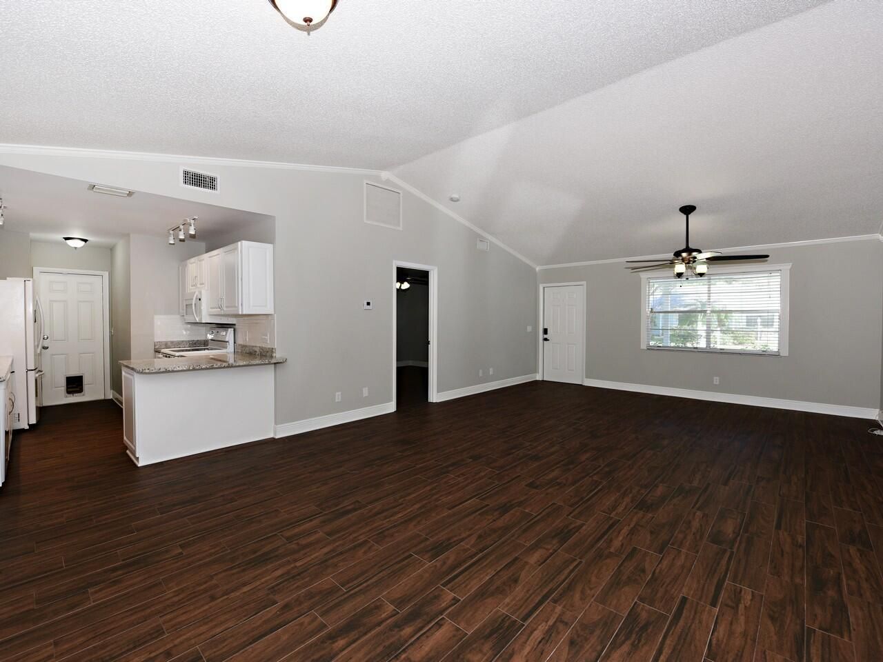 598 NE Maranta Terrado, Jensen Beach, FL 34957 Photo