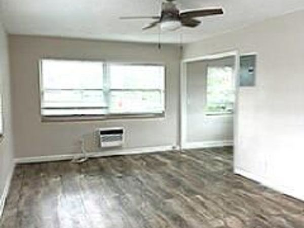 112 Lake Avenue, Unit 10, Lake Worth Beach, FL 33460